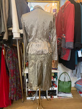 Cargar imagen en el visor de la galería, Traje de falda y chaqueta de la firma Bandolera