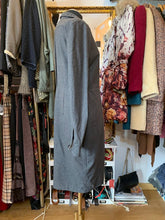 Cargar imagen en el visor de la galería, Vestido cruzado de lana Max Mara