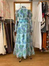 Cargar imagen en el visor de la galería, Vestido Vintage Original 70's con estampado floral